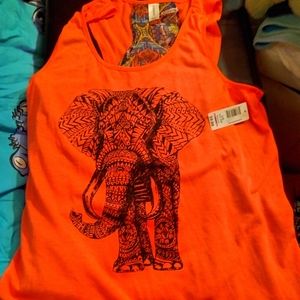 No boundaries Lg Coral Floral and Elephant Print flowing Tank